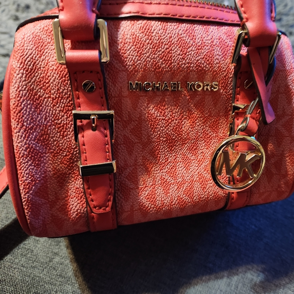 Extra small Michael kors purse and matching wallet